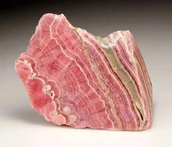 领略阿根廷宝石—红纹石