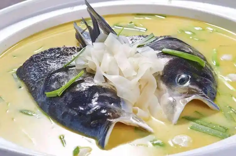 湘味砂锅鱼头鲜