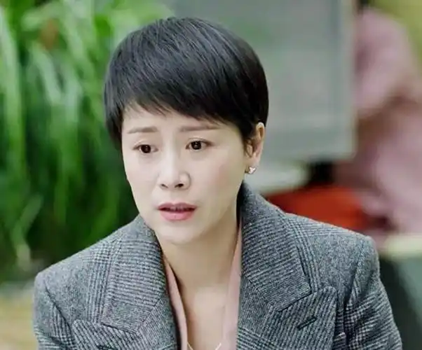 "曾火遍全国,现毫无音讯"的6位女演员,张小斐上榜,她最可惜