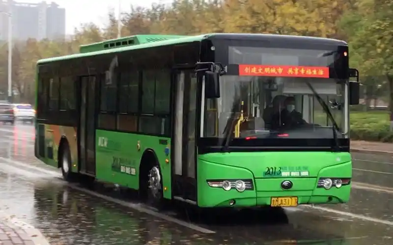 【滨州公交】22路zk6120hng1进一公司首末站