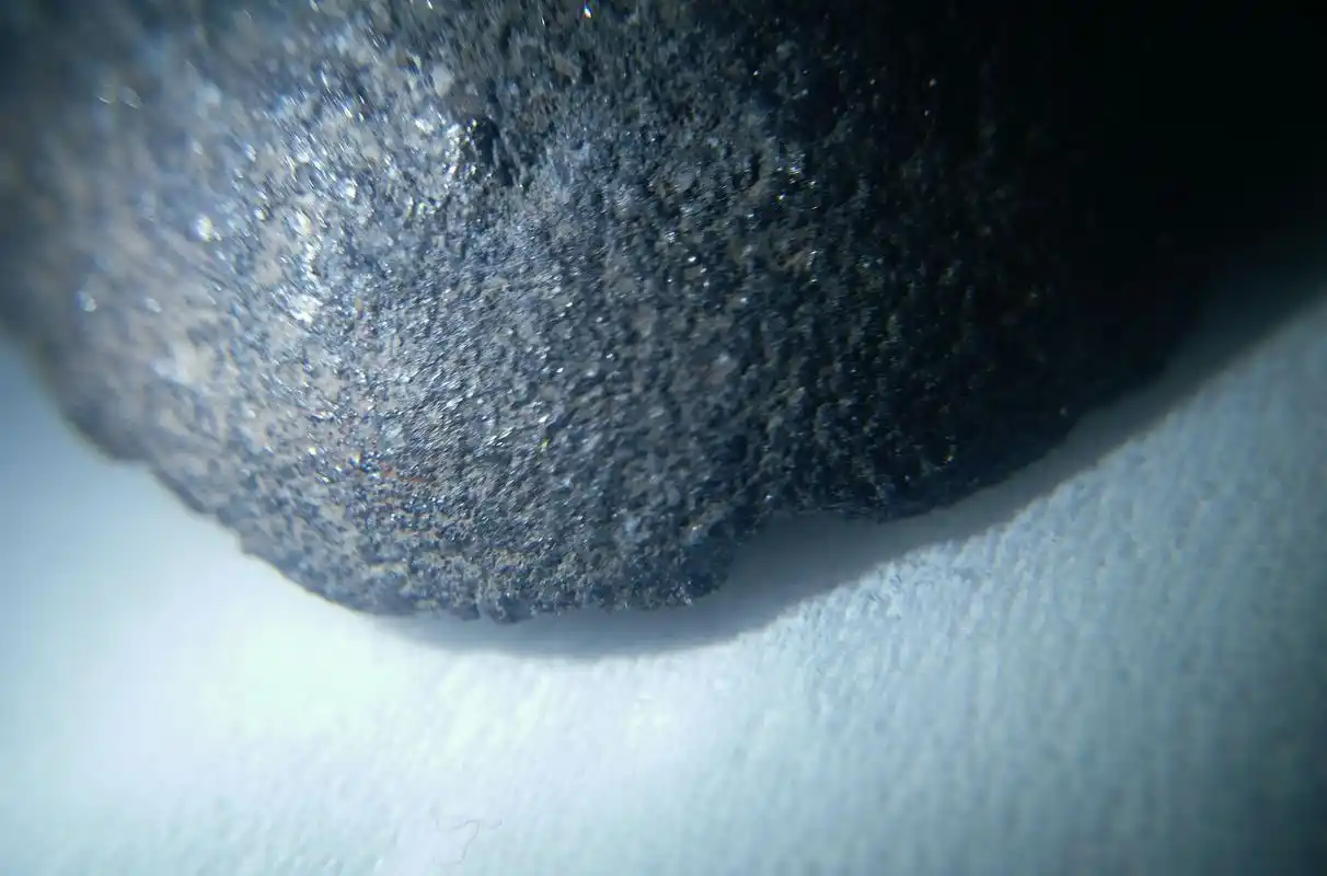 国内首例石墨球(陨石)