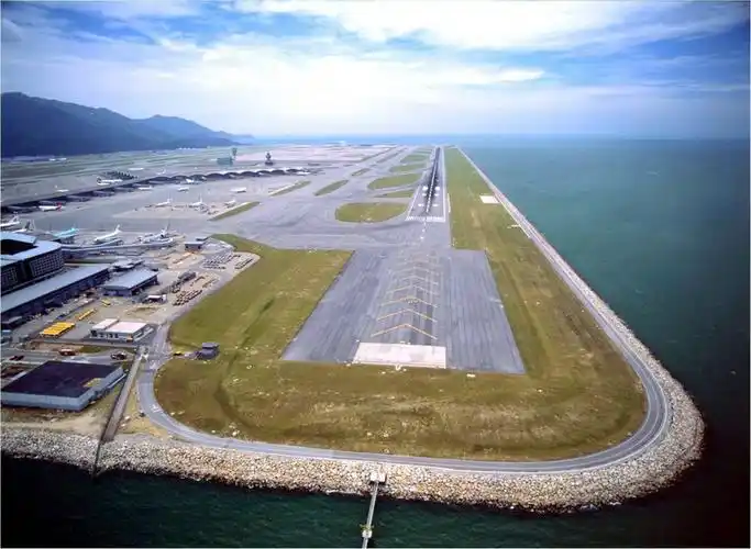 香港国际机场第三跑道扩建工程