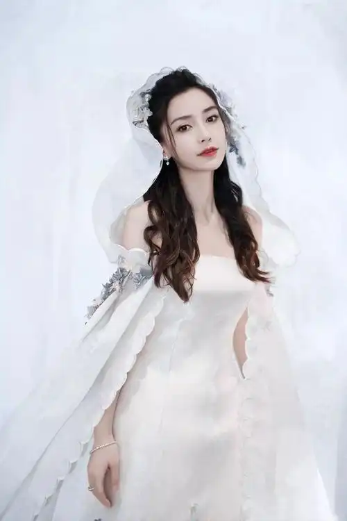 迪丽热巴终于结婚了婚纱照也太美了吧