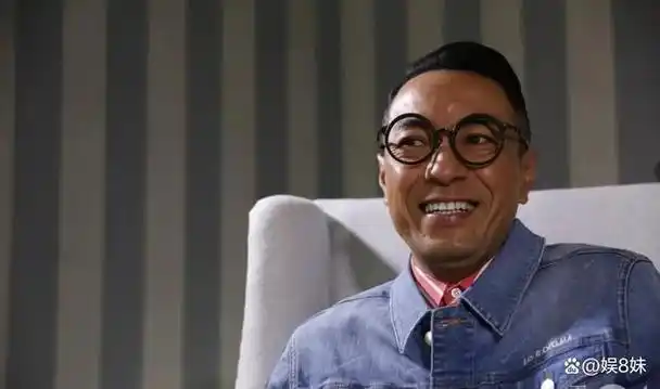 香港演员姜皓文(黑仔)虽然演技早已出神入化,但早年一直都演「茄呢啡