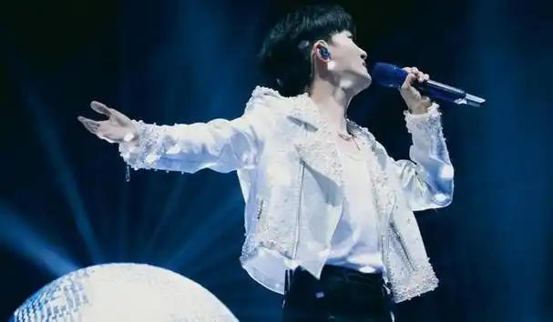 春晚独唱引发网友质疑优秀的歌手这么多为何偏偏选中了周深