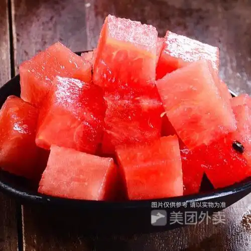 冰镇西瓜切盒图片
