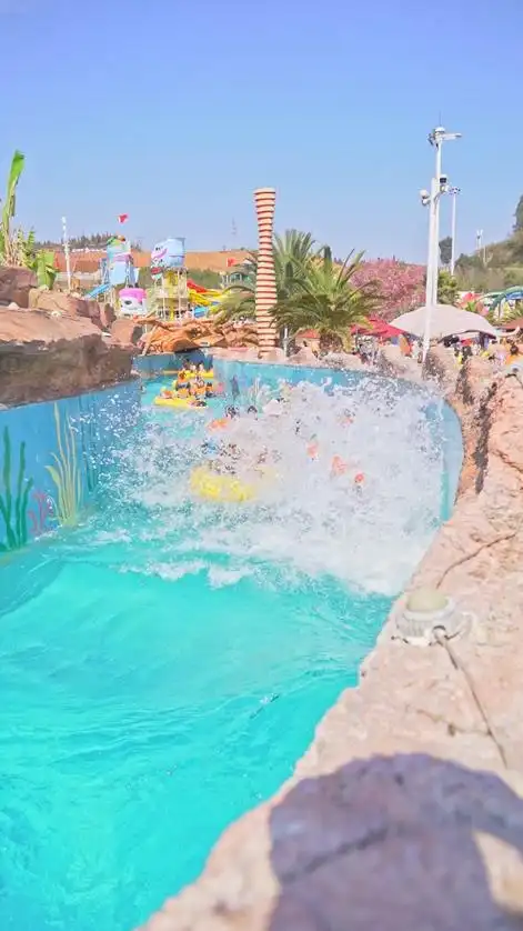 趁着这个六一快来昆明青鱼湾,小丑,怪兽超多活动!还有礼品拿!