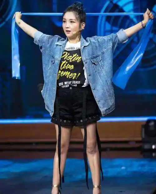 原创身高只有一米五几的6位女明星一个比一个红谁最出乎意料