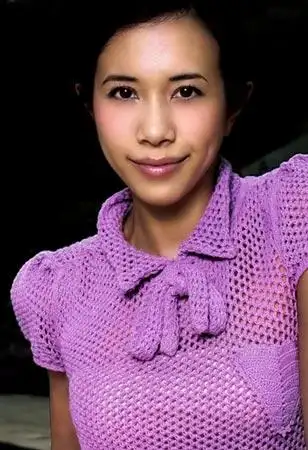 学莫文蔚打腮红 丑女也可变巨星(组图)(4)