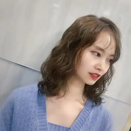 发型 2021春天发型推荐24款,洋气时尚显气质,无论长短都很美