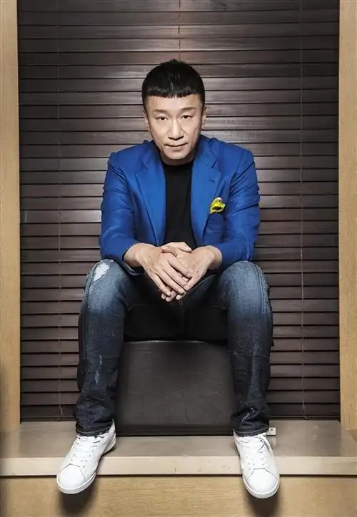 孙红雷与丁嘉丽分手20年:他娶海归美女做爸爸,她愧对女儿仍单身