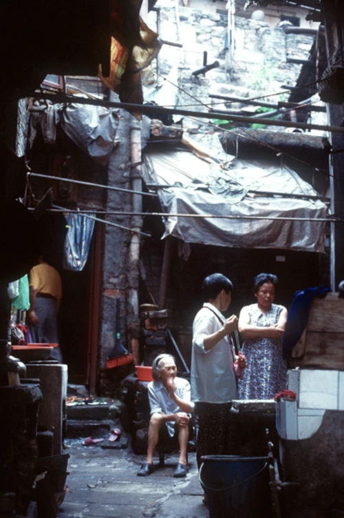 老照片:九十年代的重庆老城区生活