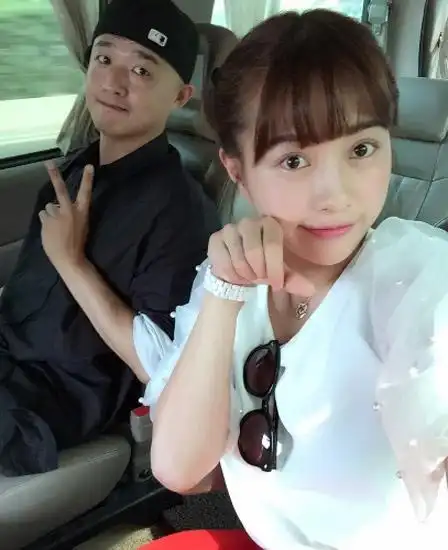 【图】包贝尔的老婆生下女儿 两人中学相爱相恋八年