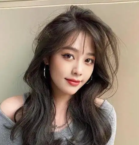 30岁女人烫发最新发型,30岁女人卷发显得很温柔大方