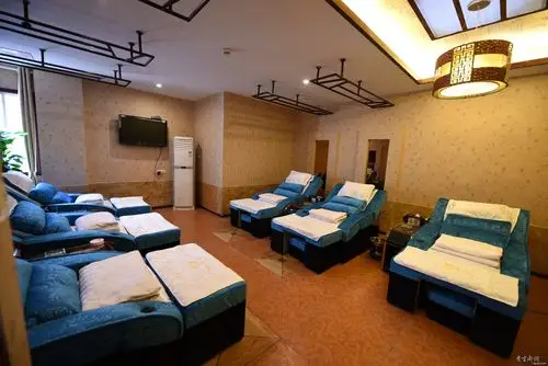 水晶宫足浴让老婆放心的正宗足浴会所工薪消费贵族享受