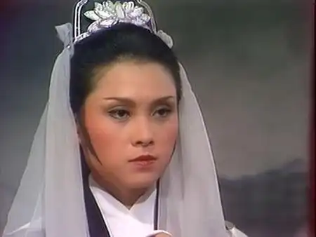 如图,就是刘德华陈玉莲那版,这两个人是一个人吧