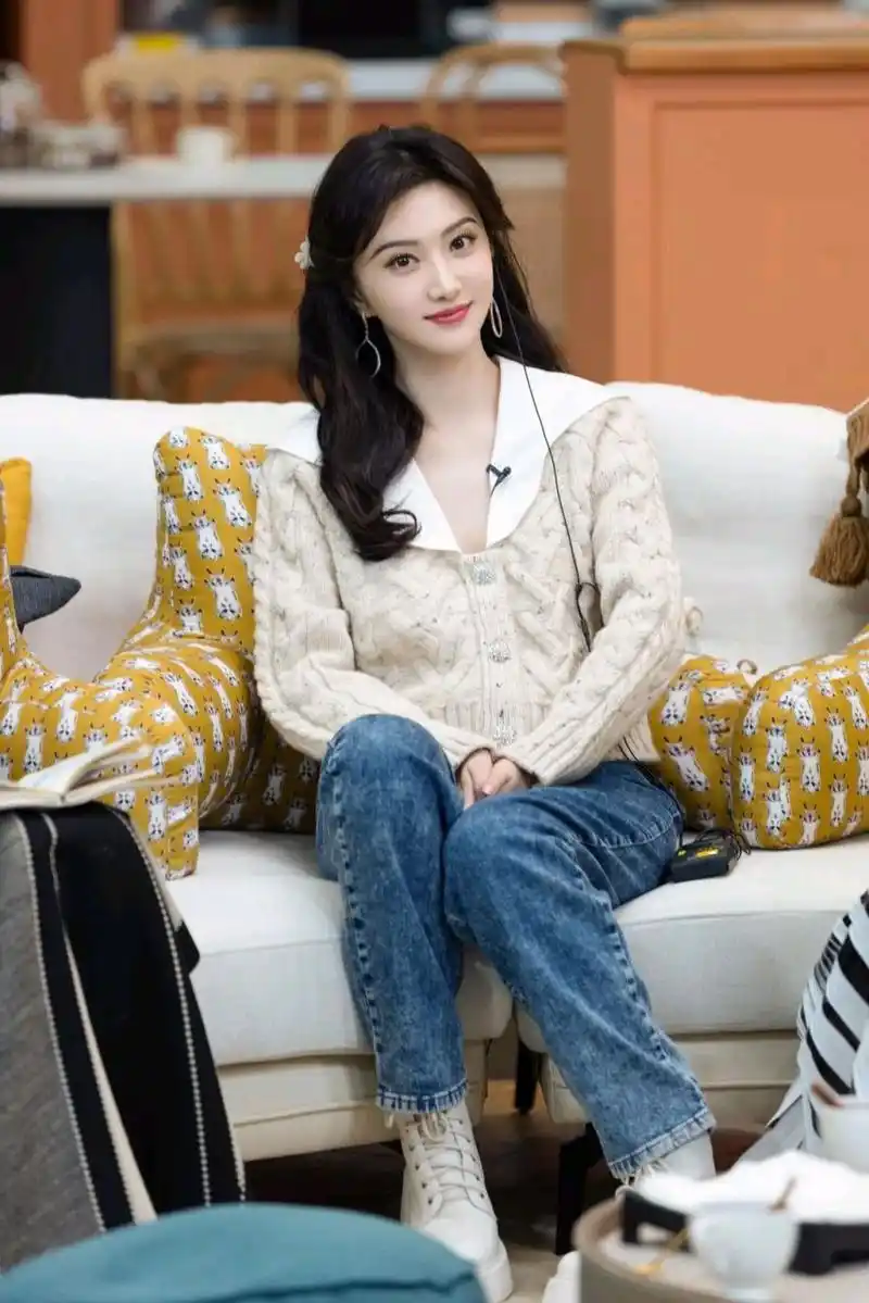 景甜的坐姿也是很美的#景甜# #时尚穿搭# #娱乐