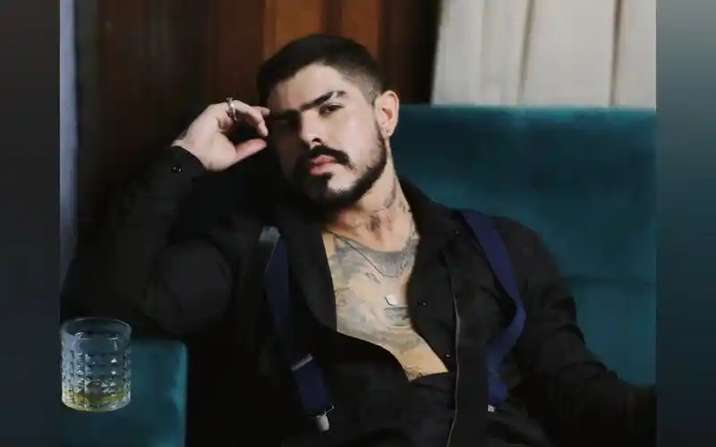 【多图】独居的巴西纹身肌肉帅哥