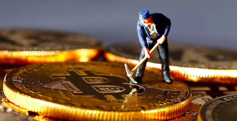 挖矿不再是"淘汰产业",一大波矿工直奔减半红利末班车?_服务