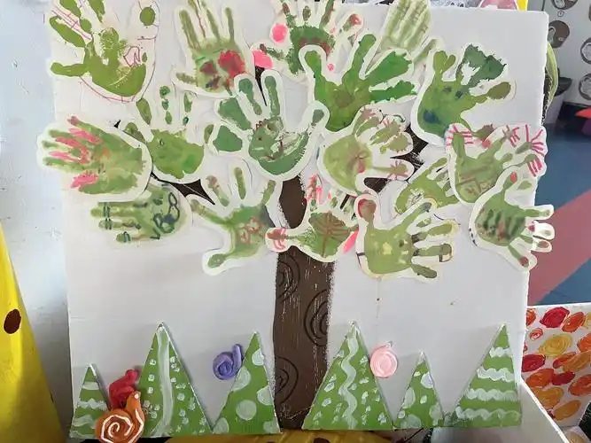 手掌印画手掌树