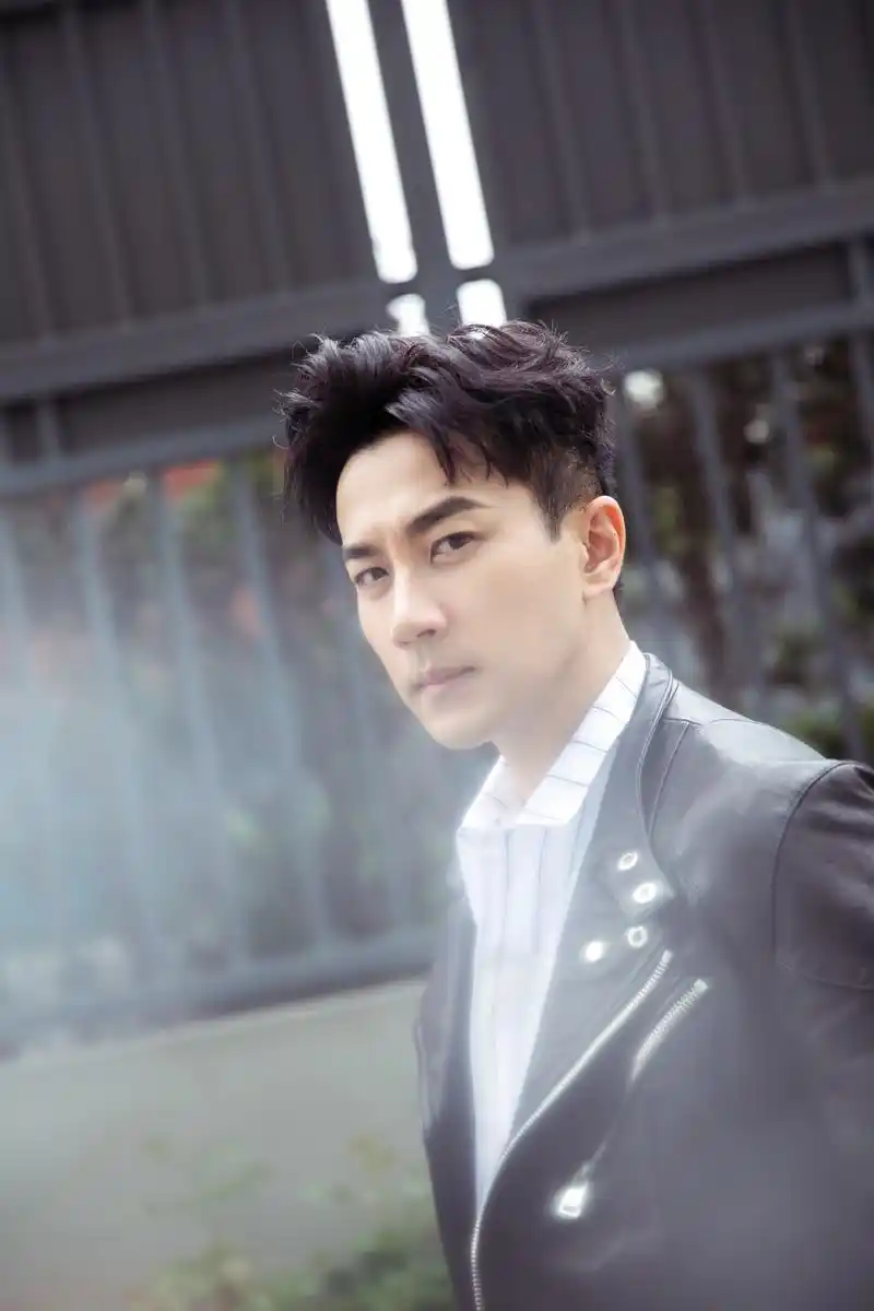 刘恺威刘恺威跨界歌王跨界歌王 摇滚威!明天见!