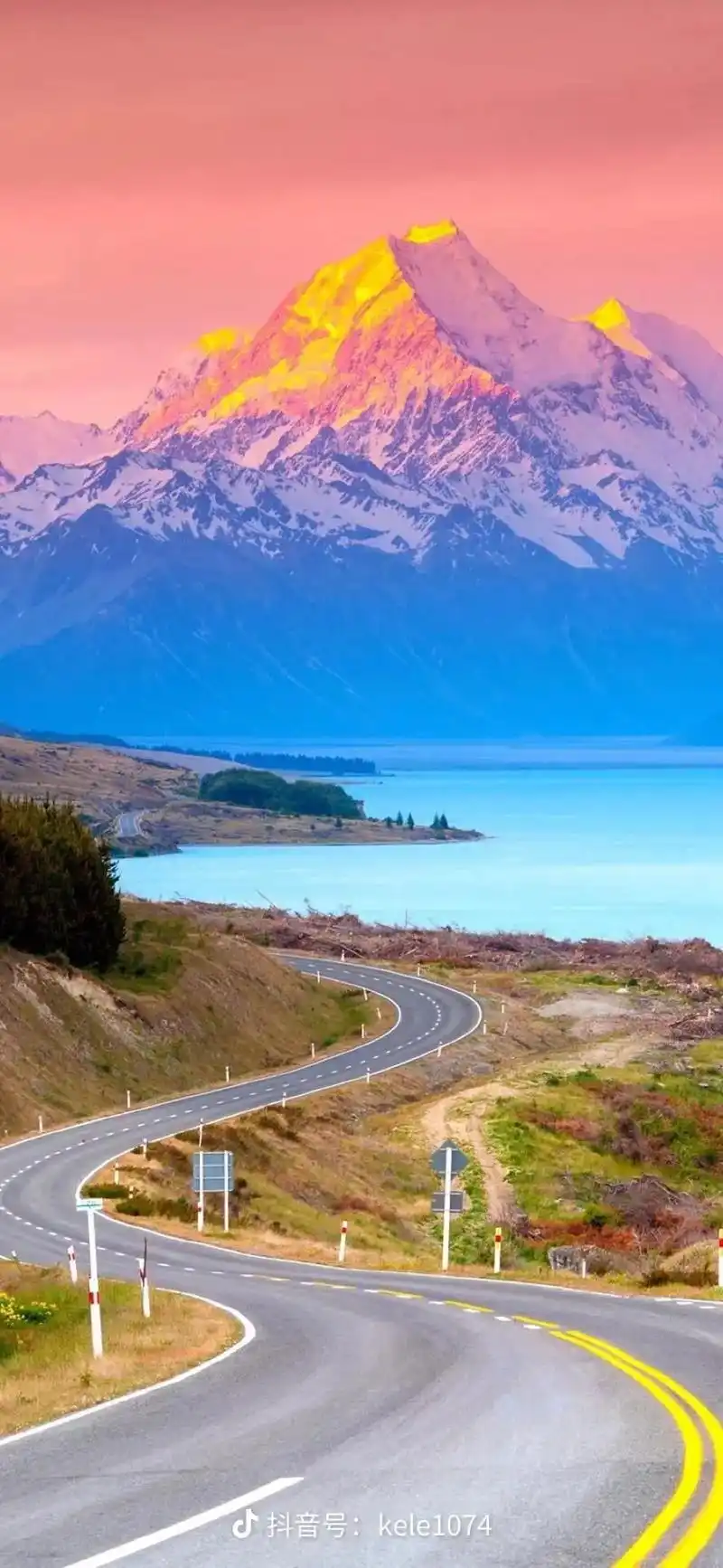 壁纸 ##旅行  #最美的风景在路上 - 抖音