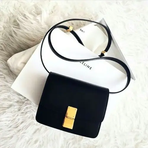 因为太火爆不是有钱就能买celinebox豆腐包实行配货制了