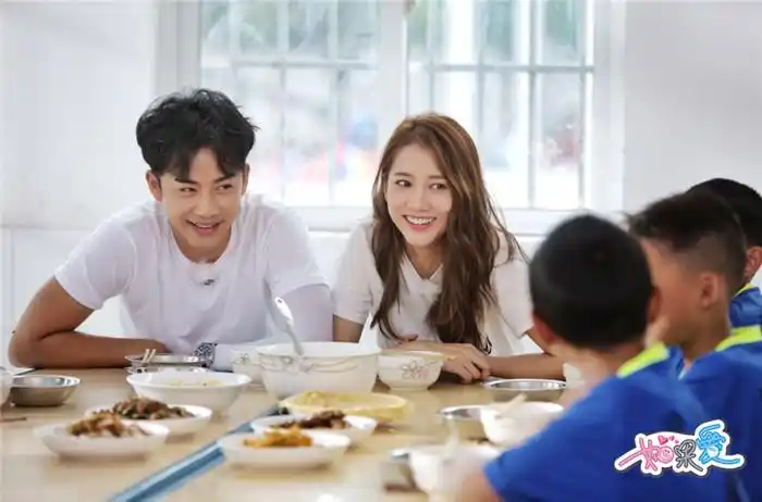 《如果爱》刘宪华陈都灵首次表白甜蜜发糖_综艺要闻_娱乐频道