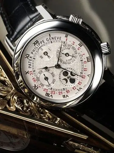 百达翡丽5002p铂金腕表