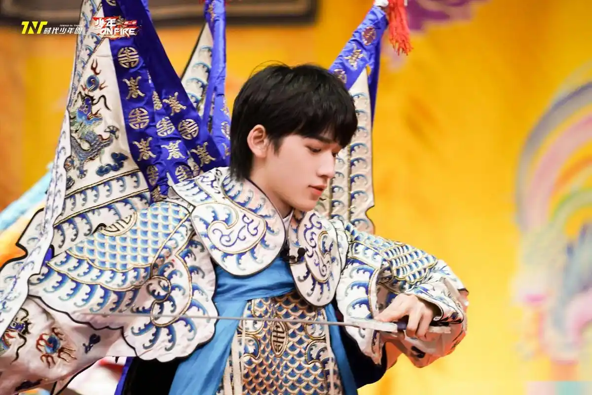 时代少年团宋亚轩,刘耀文,严浩翔,贺峻霖京剧造型,国风好帅啊[赞]