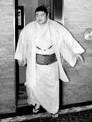 日本相扑界赌球黑幕被揭 成黑社会活动资金来源