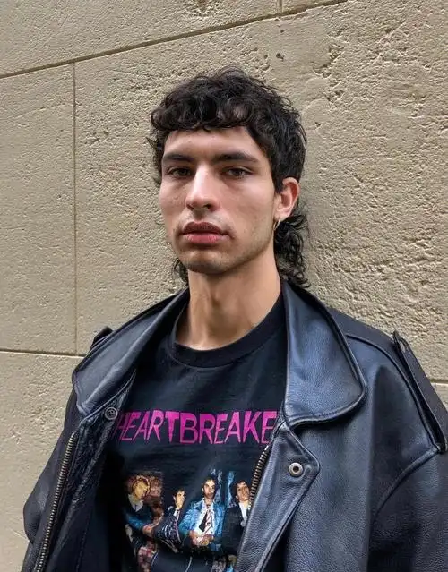 男生秋冬款烫发日系凌乱