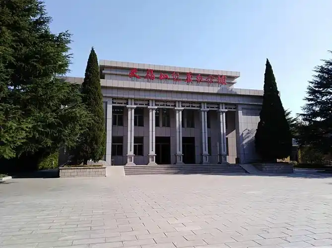 20190920瞻仰文登天福山革命遗址