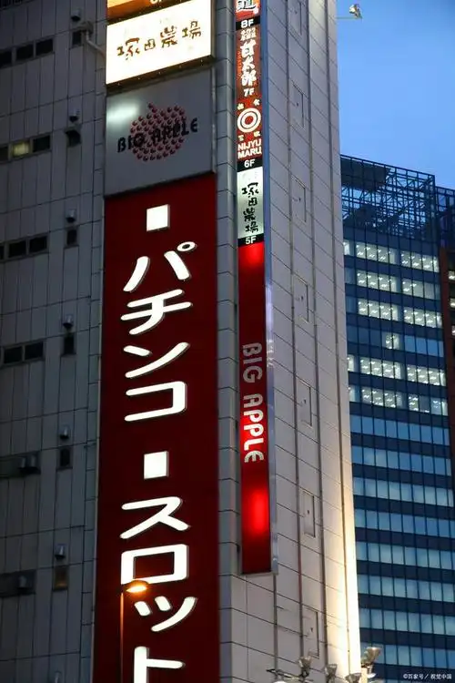 为什么人们偏爱发光字广告牌?