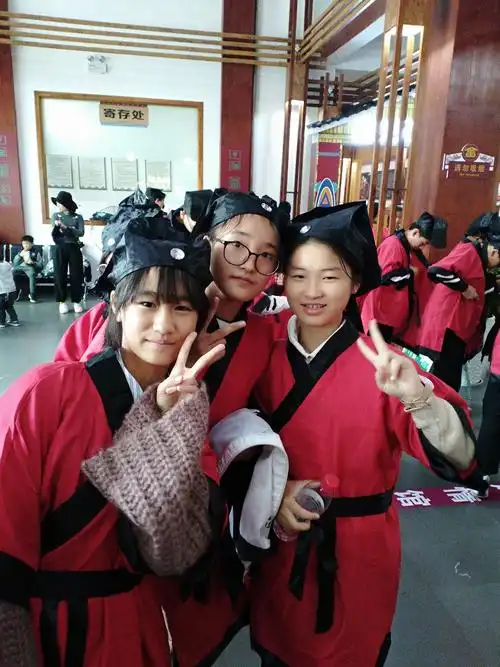 崇仁一中初二(12)班资溪研学旅行掠影