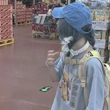 好看的真人女生头像不露脸