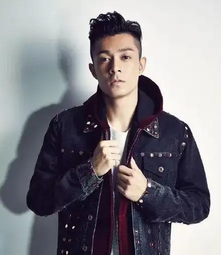 no16周柏豪37分男生背头发型视频