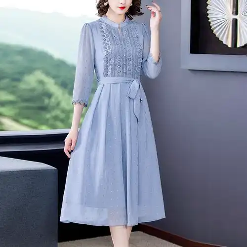 连衣裙春款大码女装2022年新款妈妈高端气质收腰连衣裙