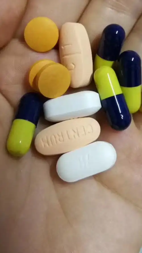 这是感冒药嘛?还是什么药啊?懂的看看