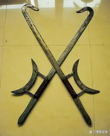 十八般兵器之钩