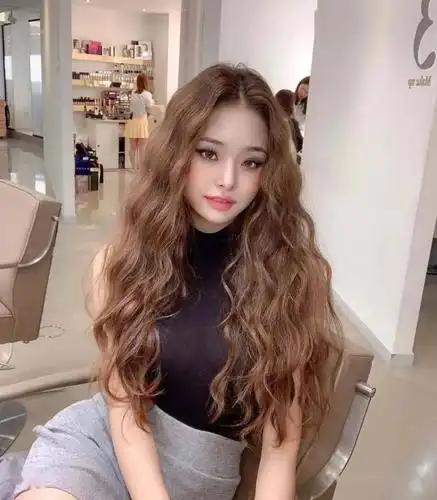 2021年绝美中长发烫全头