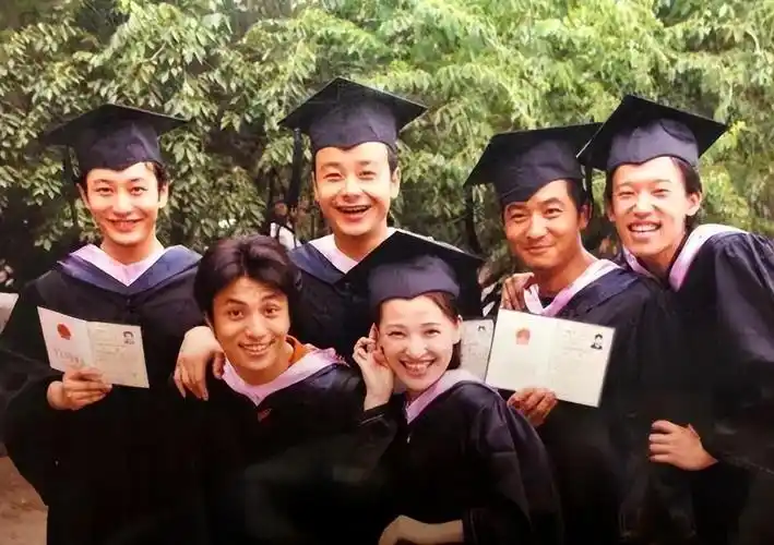 回顾著名男星黄晓明离婚后再出圈如今迎来事业第二春