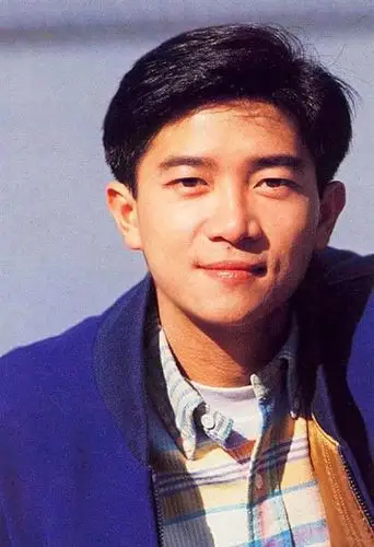 悦读| 我唱了100首情歌,却始终得不到一个人_陈百强