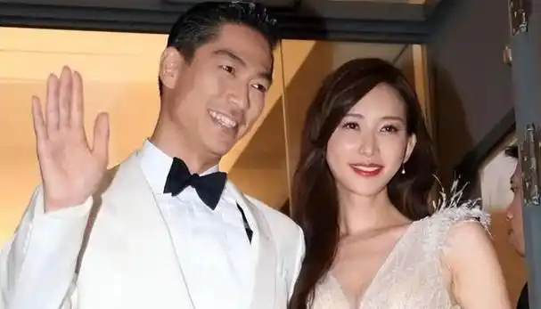 林志玲携丈夫外出聚餐,疑似遭遇婚姻冷暴力,丈夫微表情耐人寻味