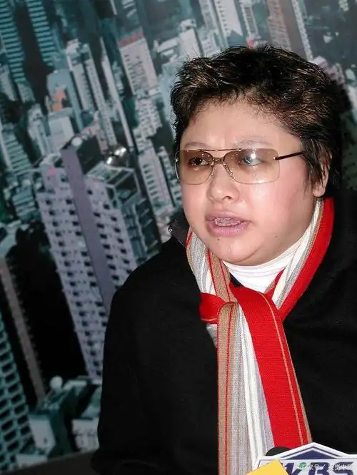 韩红:音乐之巅与慈善之路