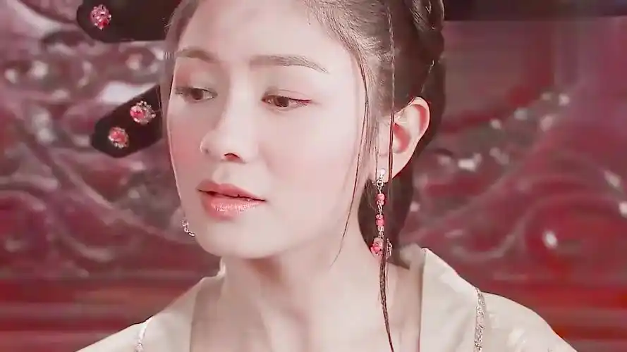 胡可年轻颜值剪辑,倘若岁月可饶人,这份颜值现在能打几分?