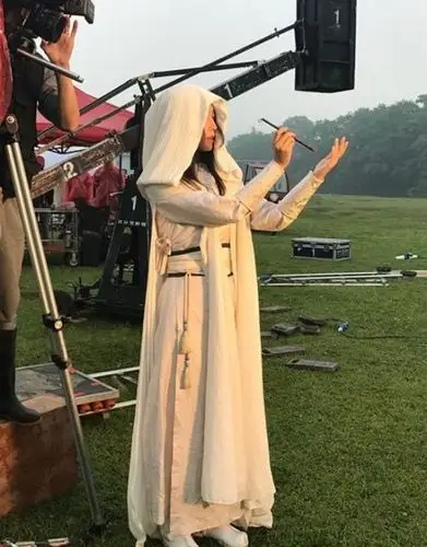 丁子玲饰演神秘的灵魂人物