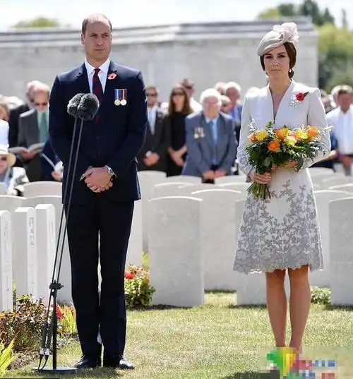 昨日,查尔斯王子与威廉王子夫妇抵达比利时,开始了为期两天的访问之旅