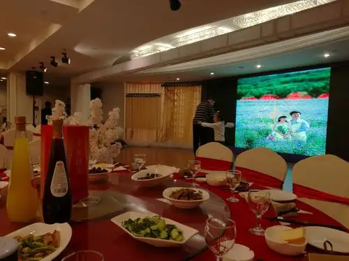 2017国庆回家乡参加第三代的婚礼和满月庆典.