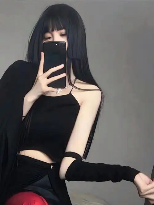 酷酷的女生图片